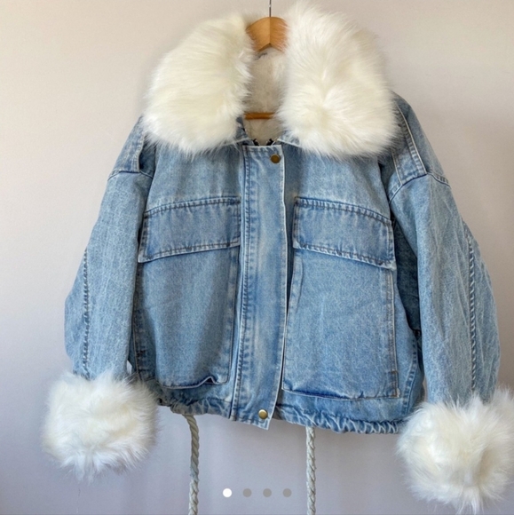 FUR LINED JEAN JACKET EUC - Picture 3 of 5
